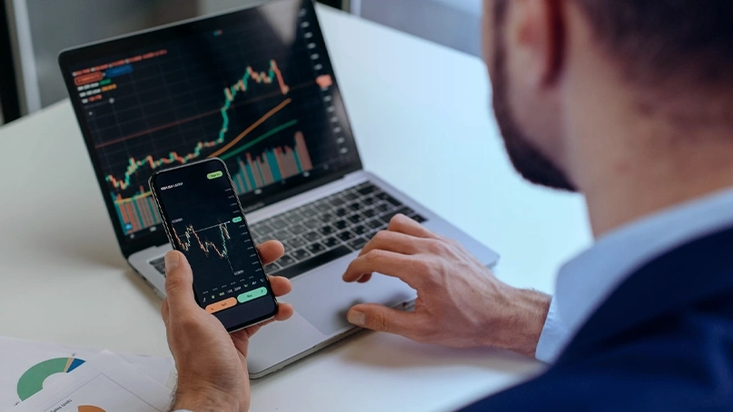 Roltrixon KI-Handelsdashboard